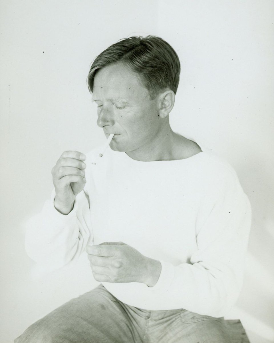 IsherwoodFdn's tweet photo. Isherwood, c. 1947. Photograph by William Caskey. 
—
#christopherisherwood #isherwood #billcaskey #caskey #archive https://t.co/UgPjVGTZLr