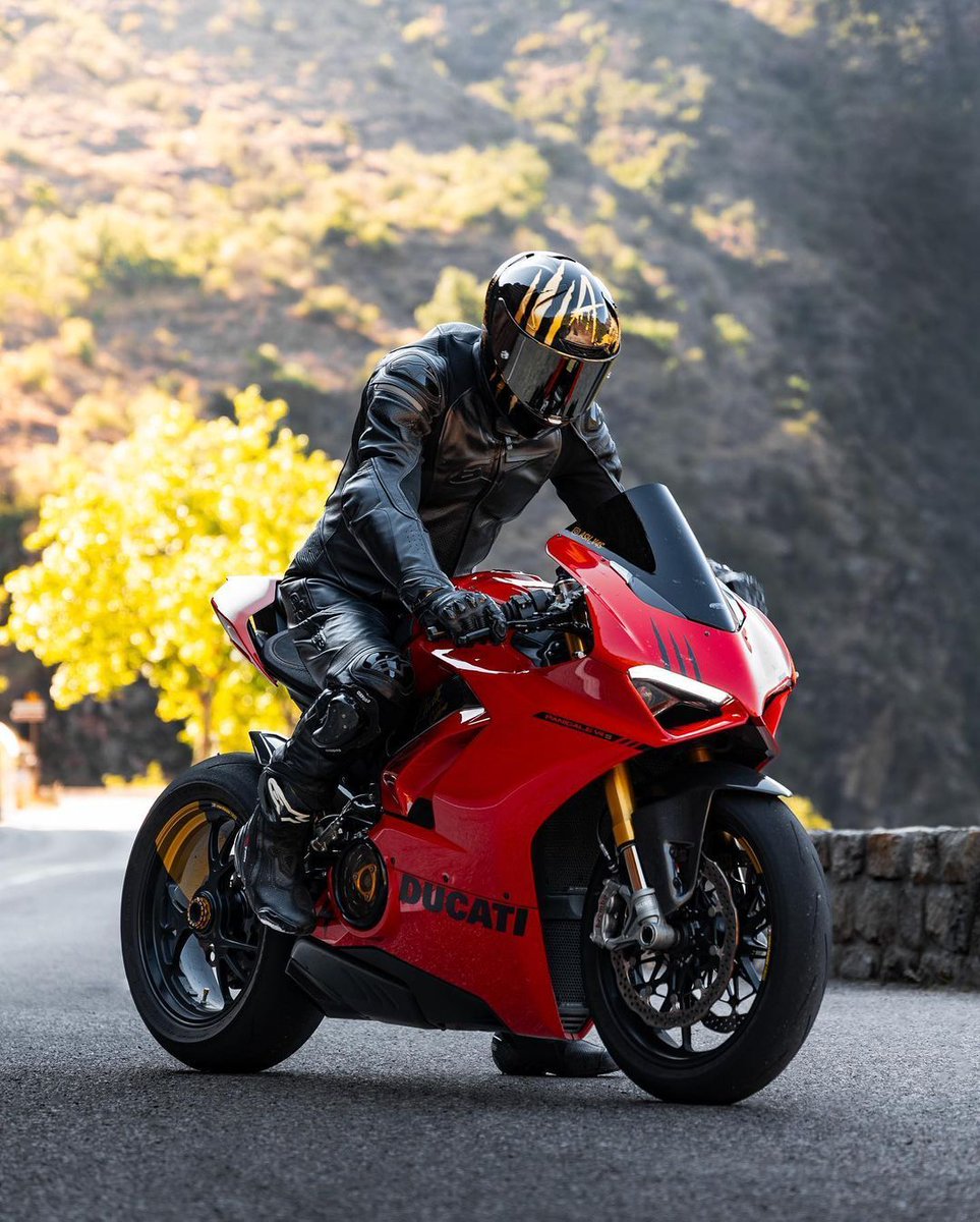 MoreMotorcycles's tweet photo. Ducati Panigale https://t.co/Gf1RmLR173