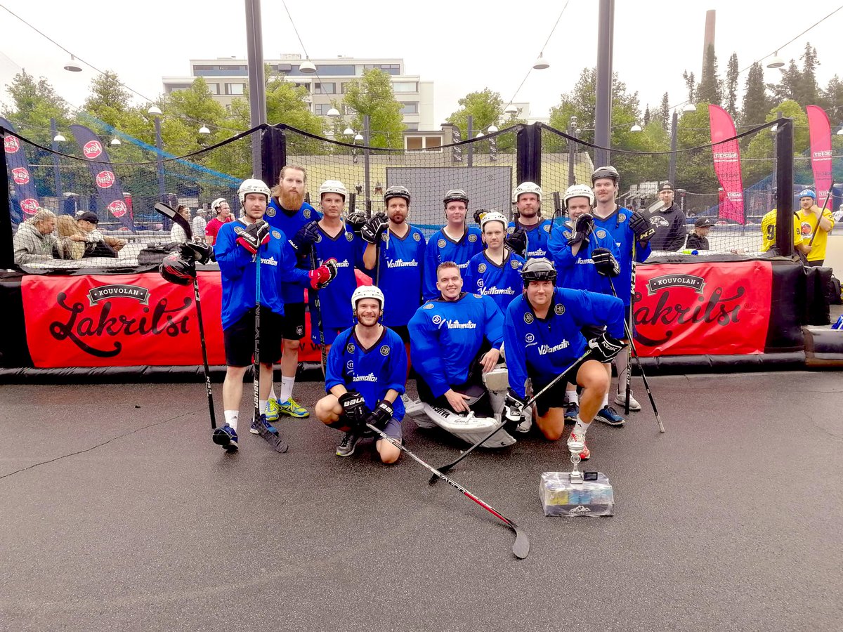 3. sija Tampereen karsinnoista ja paikka Helsingin finaaleihin! ✅😍

Paidat by Warrior Sports Finland &amp; <a href="/HBPromotion/">HB Promotion</a> 

<a href="/sthockeytour/">St Hockey Tour</a>