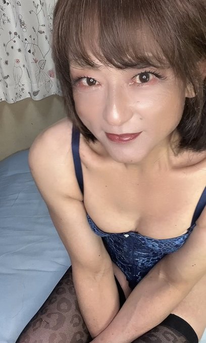 女装さんは大変ですね。 マイノリティーは気楽で良いですよ。 https://t.co/RlrC0Whnaq