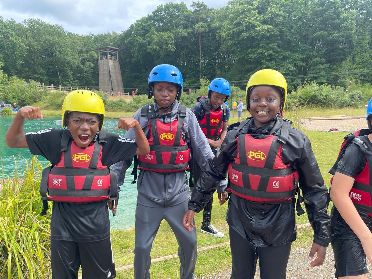 ApplegarthAc's tweet photo. Splish splash… raft building round two 🛶💧#teamwork #splashingaround #makingmemories @thesteptrust https://t.co/lyl5PP52ye