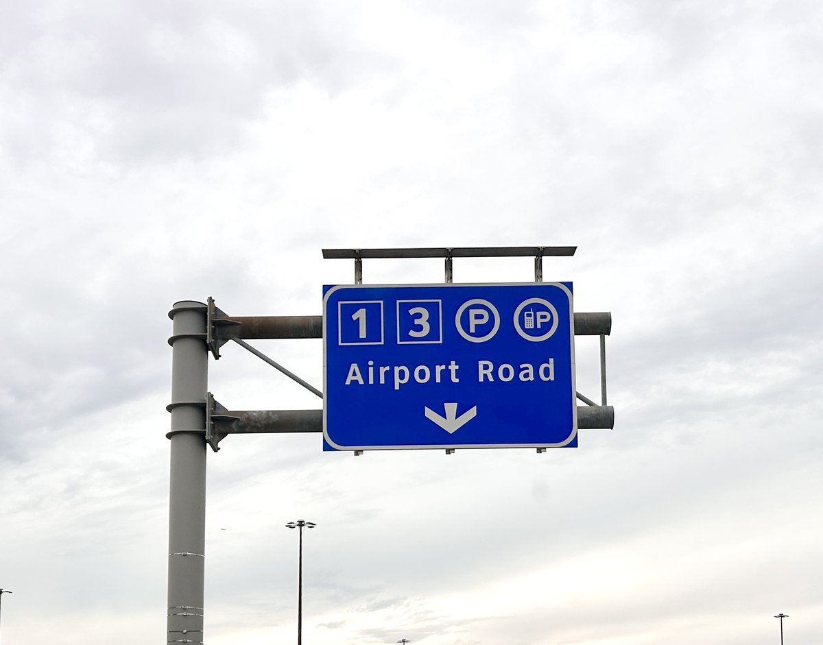 Toronto Pearson tweet media