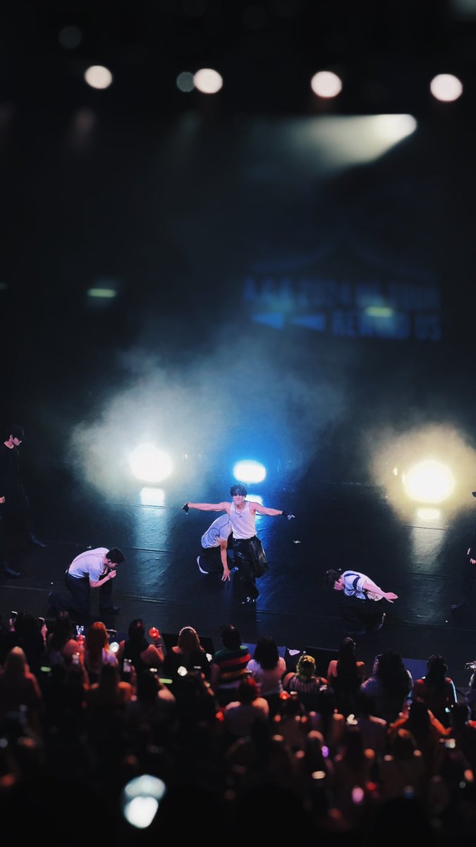 heartchuuheart's tweet photo. july 13 2024 ✨ ace in detroit photo thread
taken with iPhone 15 Pro; edited with Vsco Cam — still messing with settings I loved my 13 but rip no storage🤣
#ACEInDetroit #ACE #에이스 #ACE_US_TOUR #AceSupernatural #REWIND_US #ACEinUS #ACE_2024USTour_REWINDUS #ACE_REWINDUS https://t.co/EPMyry5mZv
