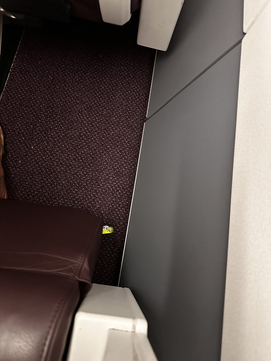 atulbanshal's tweet photo. @airvistara flying Bhubhneswar-delhi on UK782, the business class cabin is not at all clean. Had to clean the seat before seating and then saw litter around, which is not expected from an airline like Vistara . Special Thanks to airhostess Ruchi, who immediately removed on seeing https://t.co/DQTHca3qvk