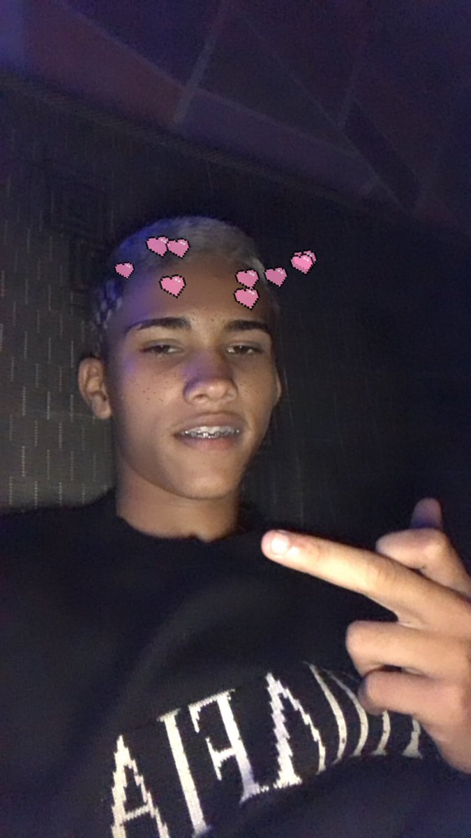 wallaceroc98623's tweet photo. @dajogada_57 ESSE BANDIDO AI ACABOU DE ME ROUBAR, Compartilhem A FOTO DELE ATÉ ELE SER ENCONTRADO, sementinha do mal que vai ser mandado direto pro inferno!! https://t.co/O8IYEmXEUT
