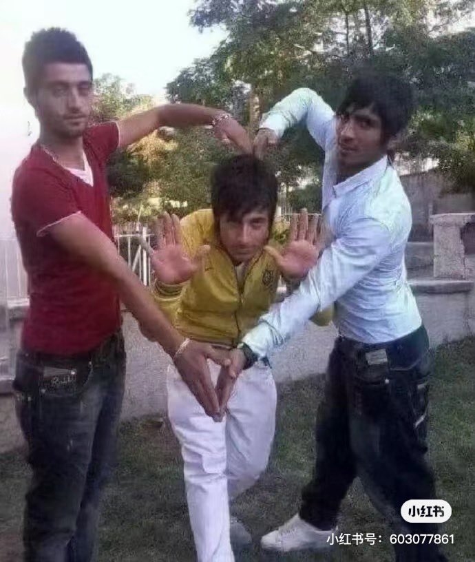 owl89661394's tweet photo. #DiscoElysium I saw a really funny meme that I thought would go well with all three of them https://t.co/d0uLoroWNw