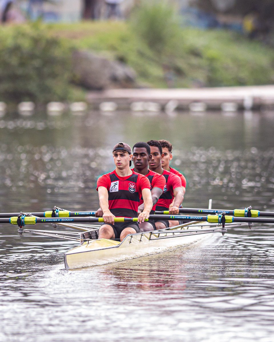 TimeFlamengo's tweet photo. Muita libra já pesou... E continua pesando! 🔴⚫️
Na manhã deste domingo, o #FlaRemo conquistou a terceira Regata Estadual! Foram 5 ouros, 9 pratas e 3 bronzes para o Mais Querido!

📸: Paula Reis/CRF https://t.co/kbKgIfV9Nn