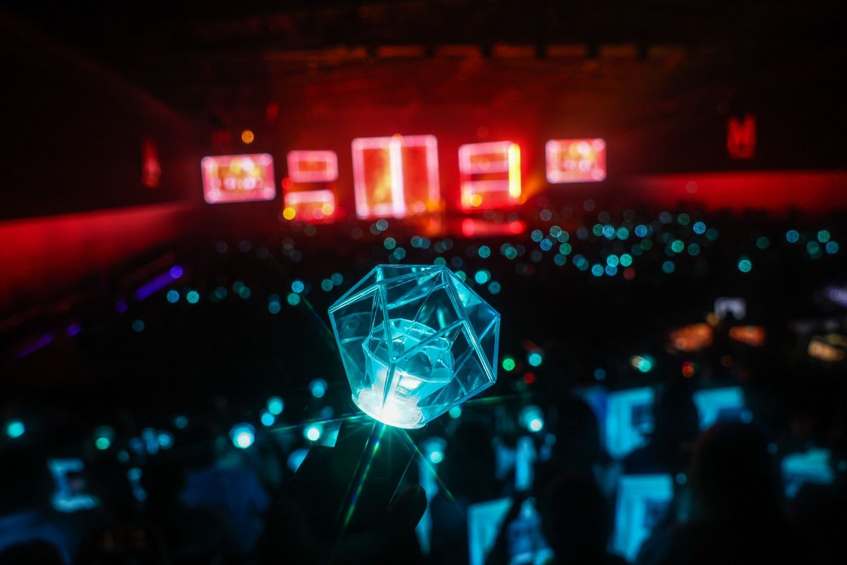 BEX_Concert's tweet photo. ✨🩵 ขอบคุณแฟน ๆ ทุกคนที่มาร่วมปลดล็อกคีย์แลนด์ไปด้วยกัน 
หวังเป็นอย่างยิ่งว่า งานครั้งนี้จะสร้างความประทับใจดี ๆ ให้กับแฟนคลับทุกคน 

จนกว่าจะพบกันใหม่ : ) 

--------------------------

✨🩵 Thank you SHINee WORLD for unlock and get through our KEYLAND together
We all hope that our fans would be happy and impressed with this concert.

Until we meet again : )

#KEY #키
#SHINee #샤이니
#2024KEYLAND #ONANDON
#KEYLANDASIATOUR #KEYLANDTOUR
#2024KEYLANDinBKK
#BEX