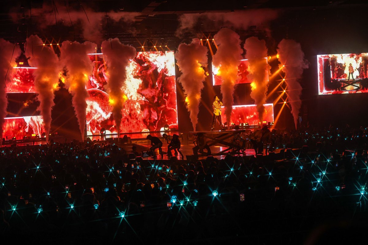 BEX_Concert's tweet photo. ✨🩵 ขอบคุณแฟน ๆ ทุกคนที่มาร่วมปลดล็อกคีย์แลนด์ไปด้วยกัน 
หวังเป็นอย่างยิ่งว่า งานครั้งนี้จะสร้างความประทับใจดี ๆ ให้กับแฟนคลับทุกคน 

จนกว่าจะพบกันใหม่ : ) 

--------------------------

✨🩵 Thank you SHINee WORLD for unlock and get through our KEYLAND together
We all hope that our fans would be happy and impressed with this concert.

Until we meet again : )

#KEY #키
#SHINee #샤이니
#2024KEYLAND #ONANDON
#KEYLANDASIATOUR #KEYLANDTOUR
#2024KEYLANDinBKK
#BEX