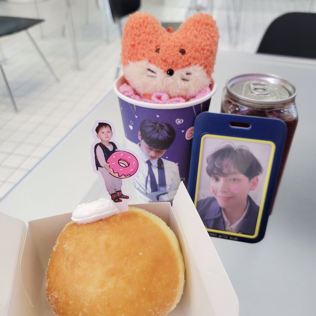 freya0831's tweet image. ☾ Ｅｔｅｒｎａｌ Ｌ０ＶＥ  
인성이 가득한 공간에서 도넛 맛있게 먹었습니당!!👍🏻
예쁜 생커피를 열어주셔서 감사합니다❤️
인성아 생일축하해요🥳🧡
#영원히_인성하자