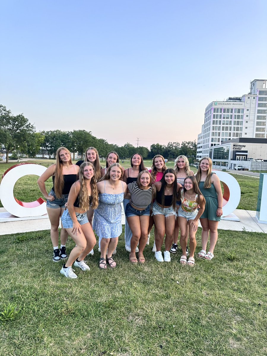 NETHUNDERDILLON's tweet photo. Went 4-1 this weekend at Midwest Nationals in Rockford, IL. Unfortunately games are cancelled due to flooding so we are headed home but looking forward to Southern Nationals in Plano, TX in 2 weeks. 

Shout out to @raegan_ruyle05 &amp; @TSchommer18 with 2 bombs a piece! https://t.co/CKaYXL0eFR