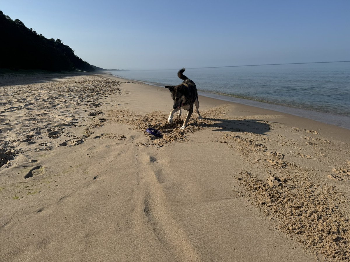 PaulAbke's tweet photo. @sarah112507 Such a pretty beach. https://t.co/YkVKMlXCBQ