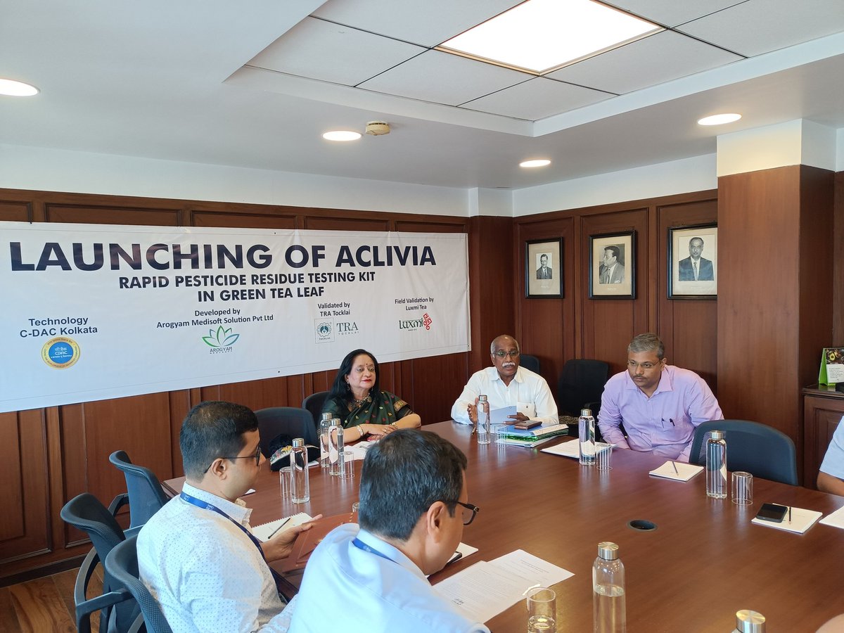 bkanrar's tweet photo. Launching of ACLIVIA, Pesticide Residue Testing kit in green tea leaf by Shri A S Bhatia, Addl. secretary, Ministry of Commerce, Govt. of India as well as Chairman Tea Board Of India   in presence of Shri S Pahari, Dy chairman Tea Board of India. https://t.co/2BKW0cGW5j