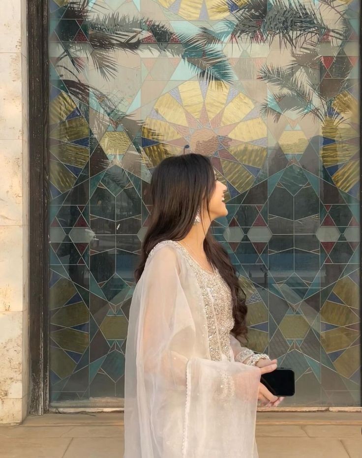 bia_itx's tweet image. طے کی ہے ہم نے صورتِ مہتاب راہِ شب
طولِ سفر سے پاؤں میں چھالے ہوئے نہیں..✨
.
.
Good night 💤