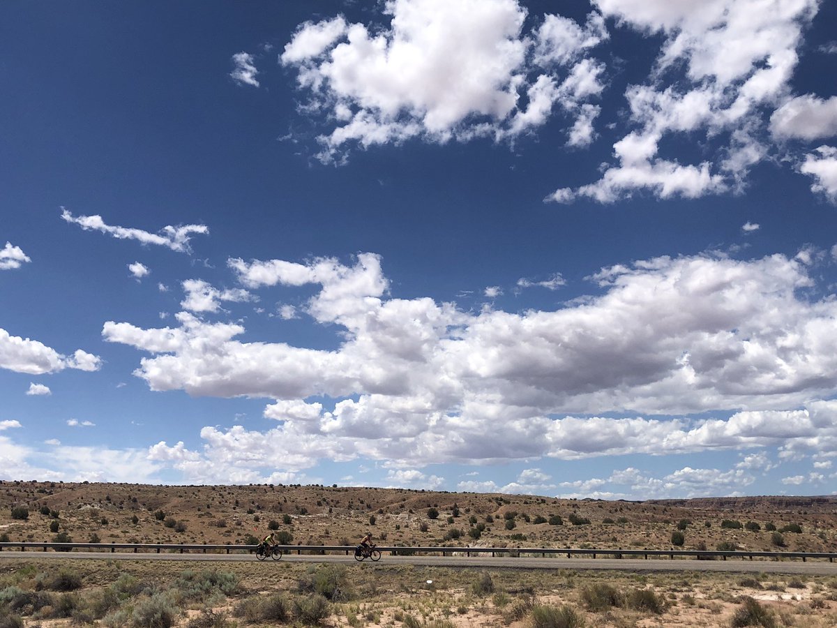 Howie01353073's tweet photo. Happy Sunday 

Toadstool Trailhead 
#Utah #Route89 https://t.co/XrVb9AQjyQ