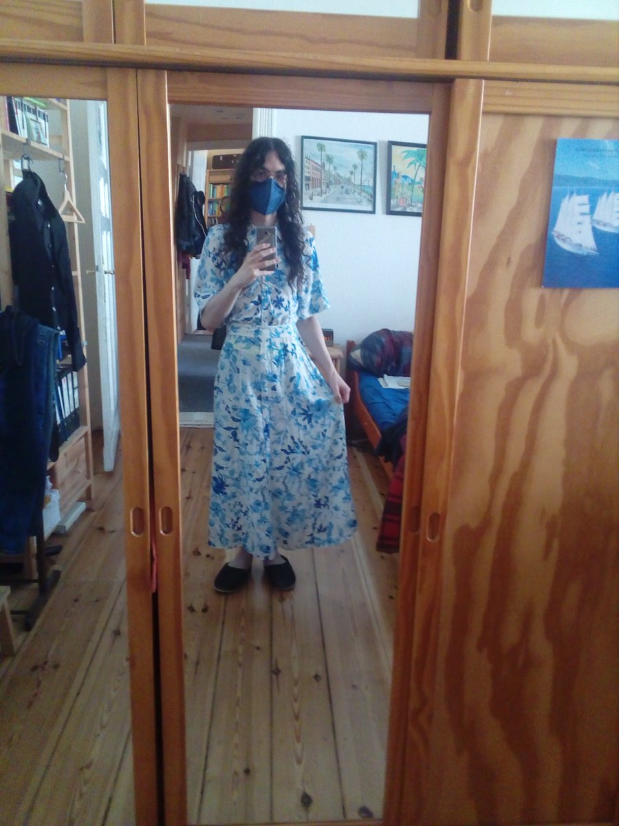 Reluxtrue's tweet image. Wanted to post this over a month ago but had kinda forgotten lol

This was the first dress my dad gifted me back at the end of May.

Of course got more since then but that was the first one.