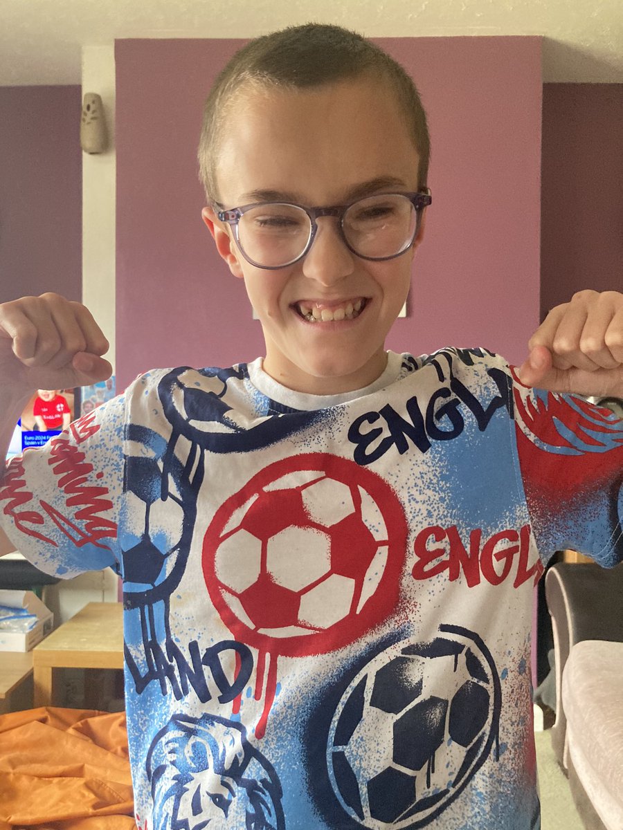 BrookesJason's tweet photo. #SSNThreeLions Jack all ready to cheer on the boys, come on England https://t.co/vsDaefsKzb