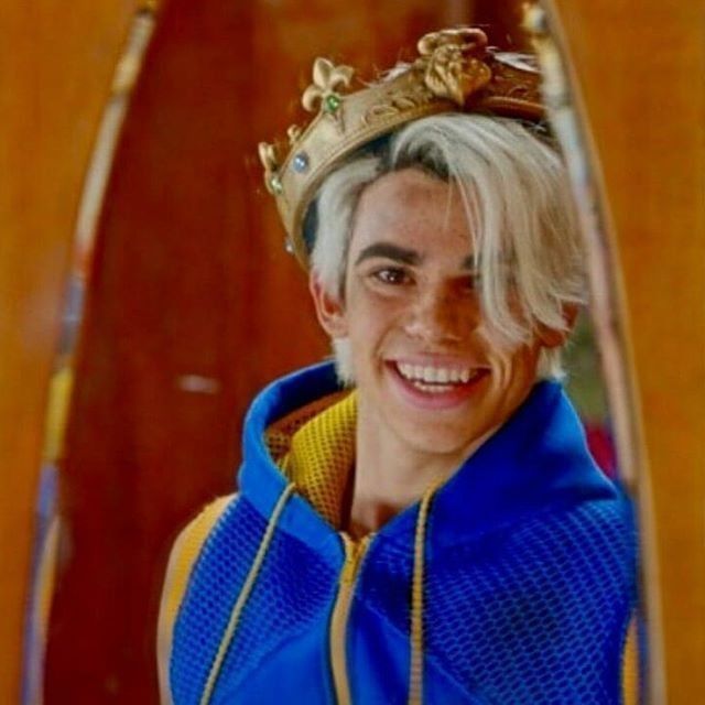 Yo no tengo seductives... Pero tengo la corona que le robe a Ben...