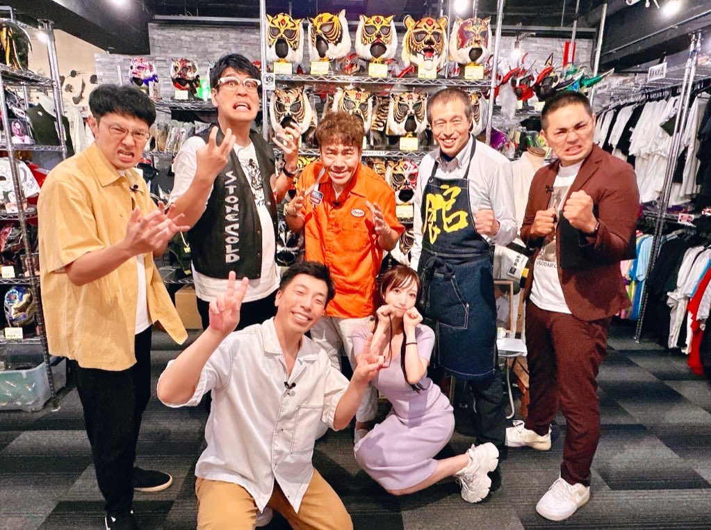 そして上田ちゃんネル収録で
私、ついに
初めての「闘道館」へ🥊🥊

周りがついていけない勢いで
上田さんと古坂さんがよく話してるから気にはなってたけど、どうしよう、こんなに楽しい場所だなんて！

伝説の空手家大山倍達が
着用した道着だそう🥋🥋
さ、さすがに興奮してしまった…
かっこいいぃ… https://t.co/soKfFnHa25