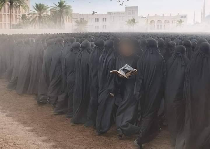 سؤال
لماذا في سورة يُوسف  لم يقل الله تعالى زوجة العزيز وقال امرأة العزيز !!!
كلام جداً جميل ...
هل تقول عن زوجتك
امرأتي .. ؟
أو زوجتي ..
أم صاحبتي ..؟؟
السؤال:
مالفرق ﺑﻴﻦ ﺍﻟﻤﺮأة ﻭﺍﻟﺰﻭجة ﻭﺍﻟﺼﺎﺣﺒﺔ ?
الإجابة:
ﺍﻟﻤﺮﺃﺓ :
إﺫﺍ ﻛﺎﻧﺖ ﻫﻨﺎﻙ ﻋﻼﻗﺔ