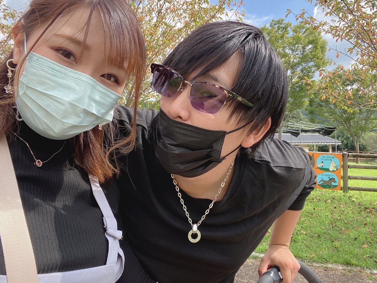 rrryougackt's tweet photo. いつまで経っても可愛い
耳たぶ嚙みちぎりたい https://t.co/BWVbT7p9Ow