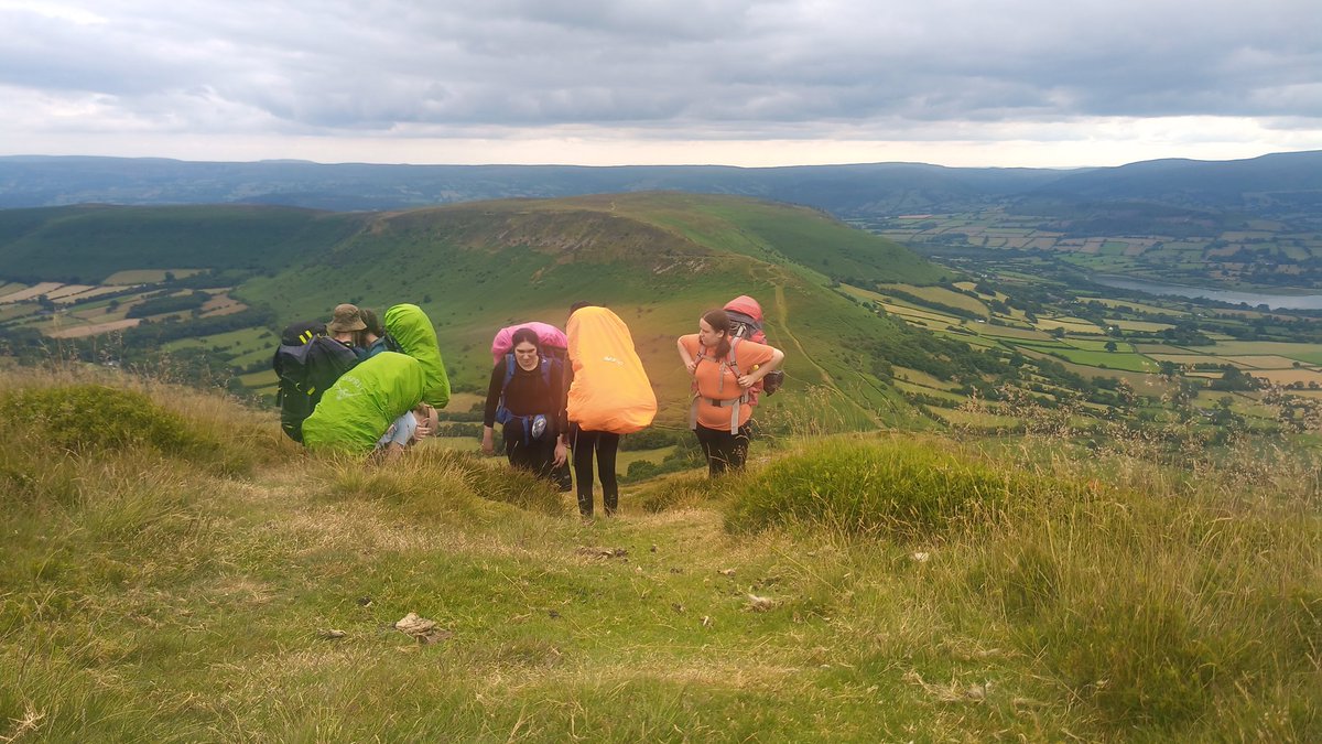QMHSDofE's tweet photo. Beautiful Black Mountains. G1 nearly at camp 1. Looking for G2. Silvers have had a good training day with, Claire, Darren &amp; Charlie. https://t.co/SMJOVUlkXU