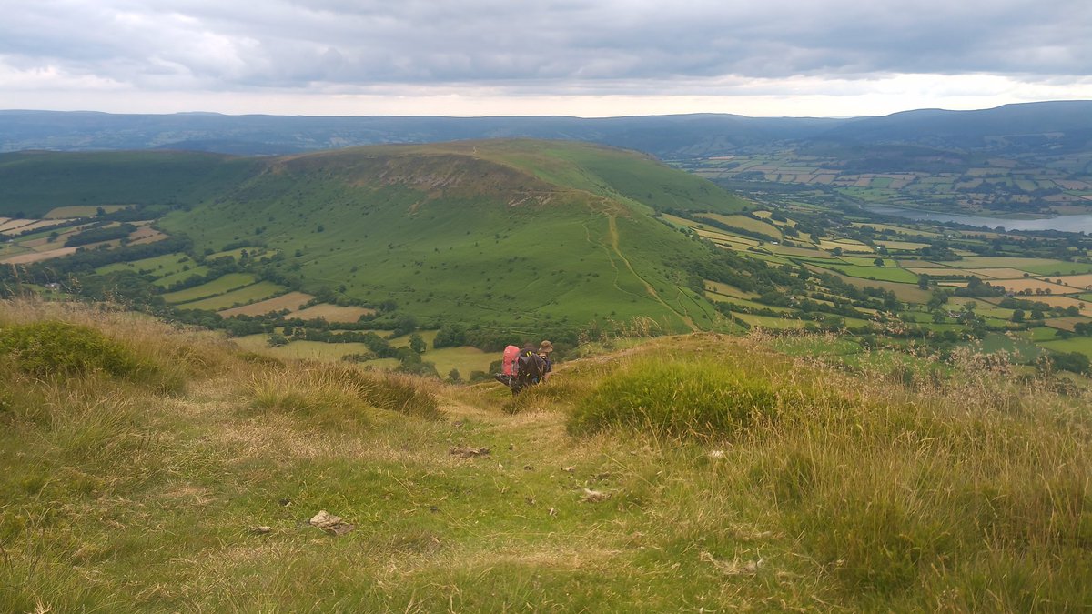 QMHSDofE's tweet photo. Beautiful Black Mountains. G1 nearly at camp 1. Looking for G2. Silvers have had a good training day with, Claire, Darren &amp; Charlie. https://t.co/SMJOVUlkXU
