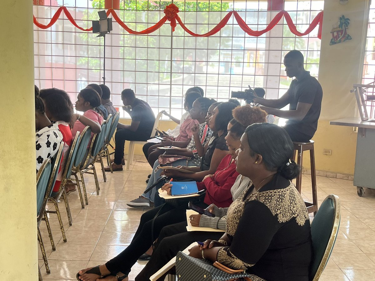 RhjsHaiti's tweet image. Regardez quelques photos prises lors de la séance de formation sur la violence sexuelle et la planification familiale, organisée pour les journalistes et influenceurs à Jérémie.

#RHJS #Journalisme #GrandeAnse #Sud #ViolenceSexuelle #MSPP  #PISCCA
