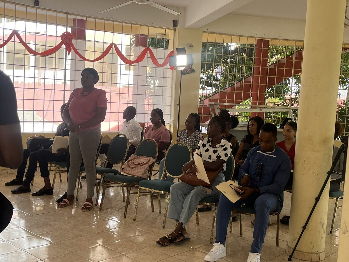 RhjsHaiti's tweet image. Regardez quelques photos prises lors de la séance de formation sur la violence sexuelle et la planification familiale, organisée pour les journalistes et influenceurs à Jérémie.

#RHJS #Journalisme #GrandeAnse #Sud #ViolenceSexuelle #MSPP  #PISCCA