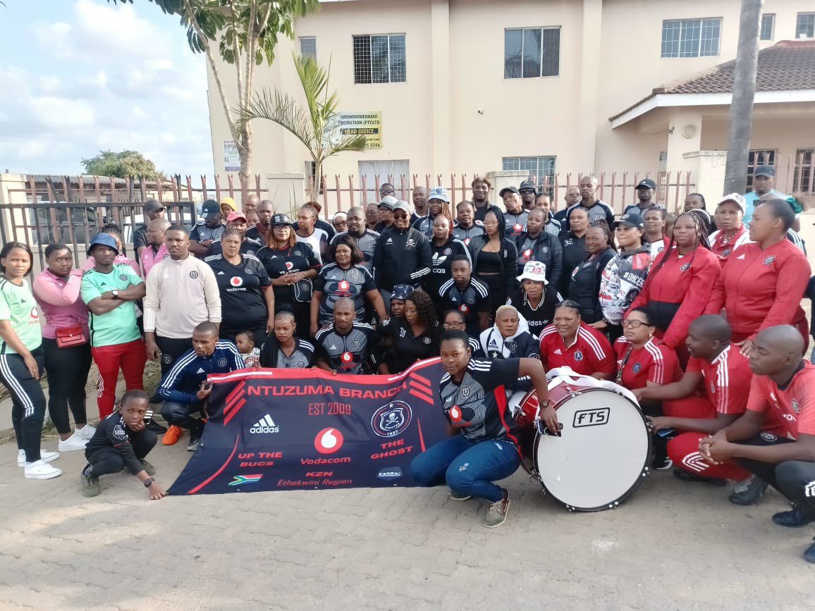 MbusoDavid7's tweet photo. Meeting adjourned 🏴‍☠️🏴‍☠️🏴‍☠️ https://t.co/f2KQDtQOd4