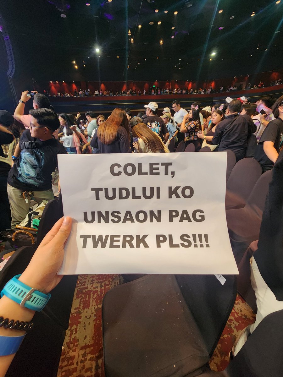 arveepizana11A's tweet photo. Basta gibasa ni @bini_colet akong sign. Ssob, kanus-a man ang first session? #WillingToLearn π
BINIVERSE GOES TO CEBU
#BINIverse_TheRegionalTour
#BINIverseCebu
#BINI @BINI_ph https://t.co/VRLrpLvH1s
