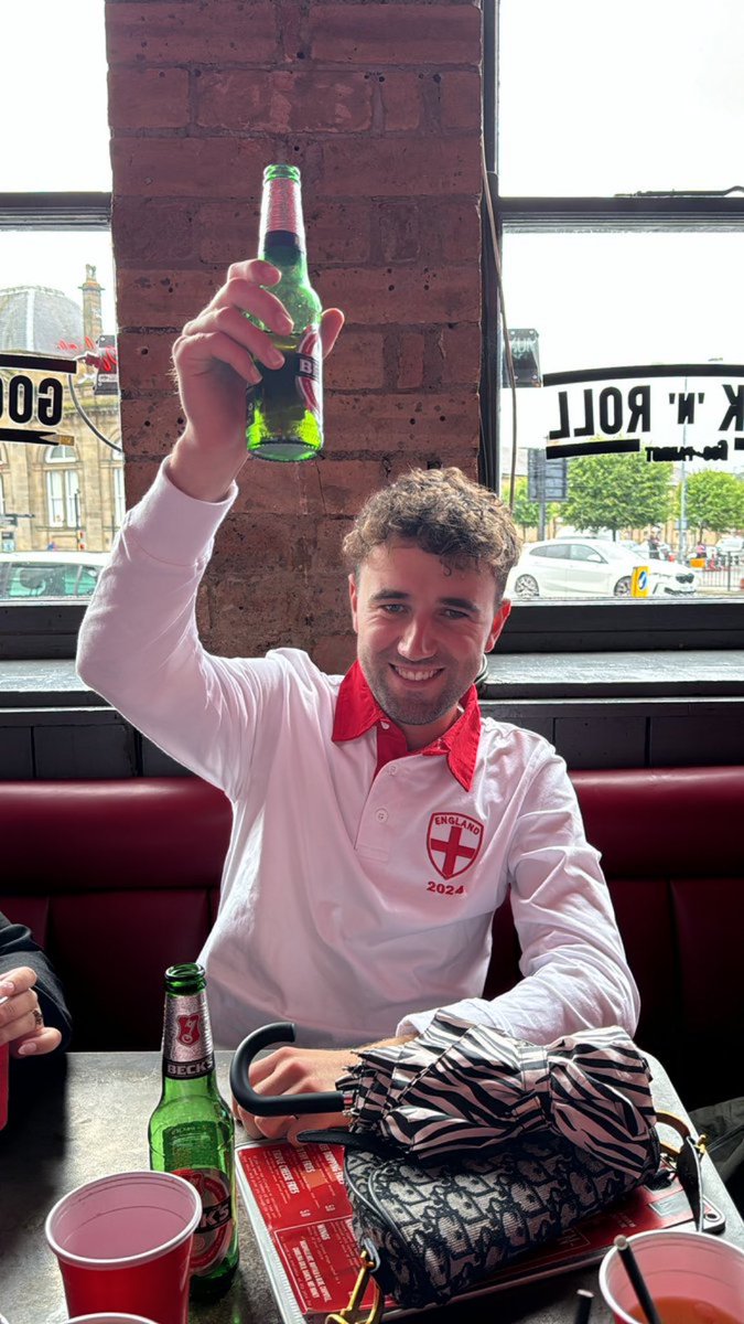 Elcrumpet's tweet photo. #SSNTHreeLions noddy is ready https://t.co/mXL8JknteO