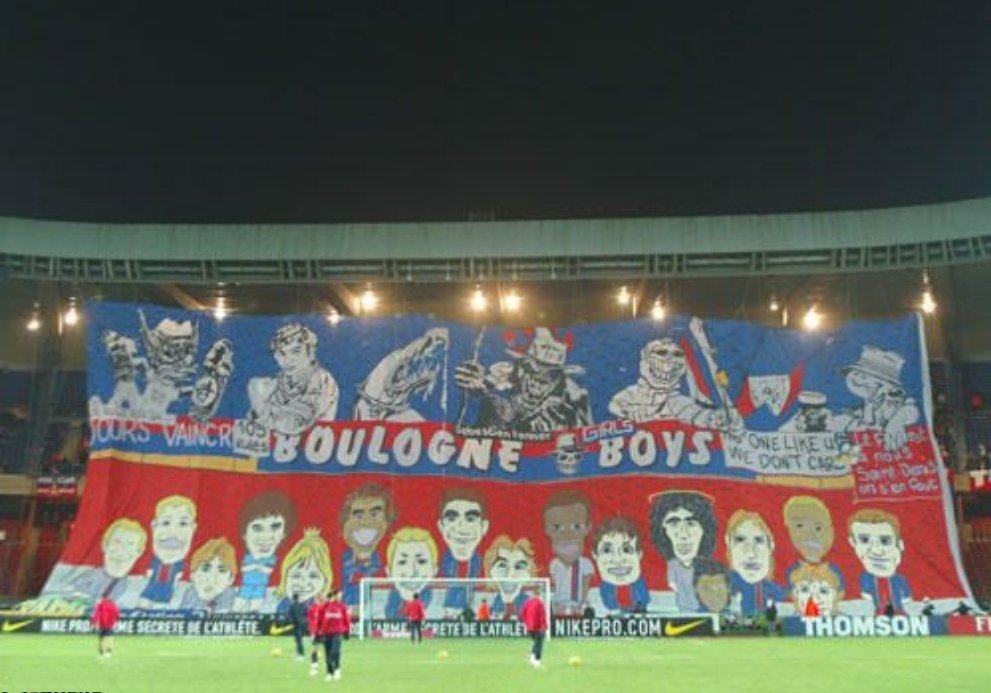 psgtifos's tweet photo. Tifo PSG - Rennes 10.12.2005
Anniversaire, 20ans Boulogne boys 1985 🥳
"CONTEMPLE 20ANS D'HISTOIRE!"

#bb85 #kopofboulogne #anniversaire #psgsrfc #rennes #staderennais #ultra #thomson #flyemirates #boys85 #voile https://t.co/Lb5mAfyxbg