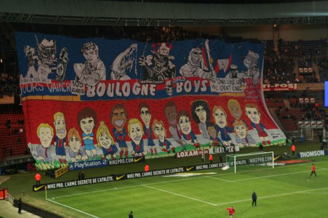 psgtifos's tweet photo. Tifo PSG - Rennes 10.12.2005
Anniversaire, 20ans Boulogne boys 1985 🥳
"CONTEMPLE 20ANS D'HISTOIRE!"

#bb85 #kopofboulogne #anniversaire #psgsrfc #rennes #staderennais #ultra #thomson #flyemirates #boys85 #voile https://t.co/Lb5mAfyxbg
