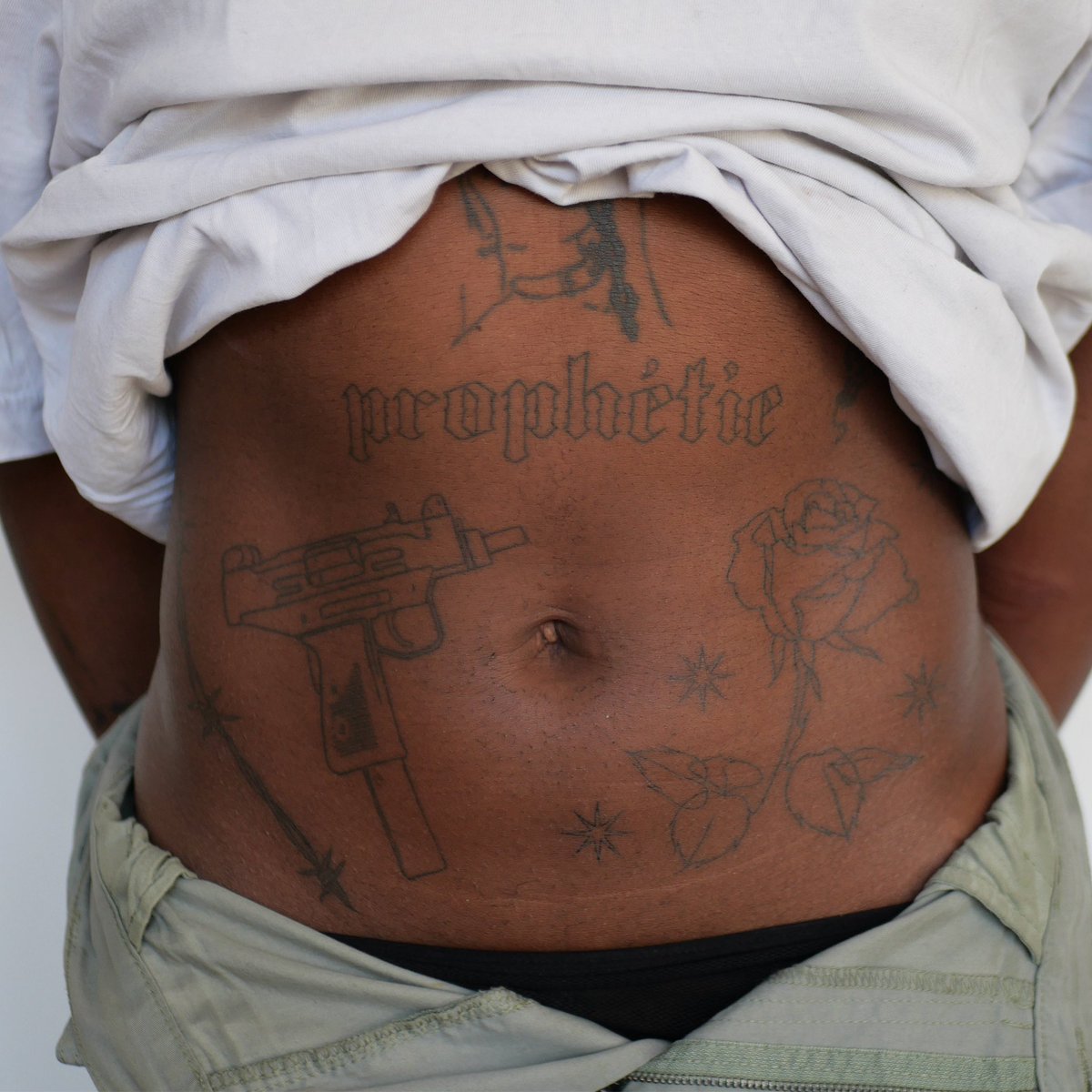 AnandaJpp's tweet photo. Quelques tattoos 2024 🌼 https://t.co/rztraeUfLC