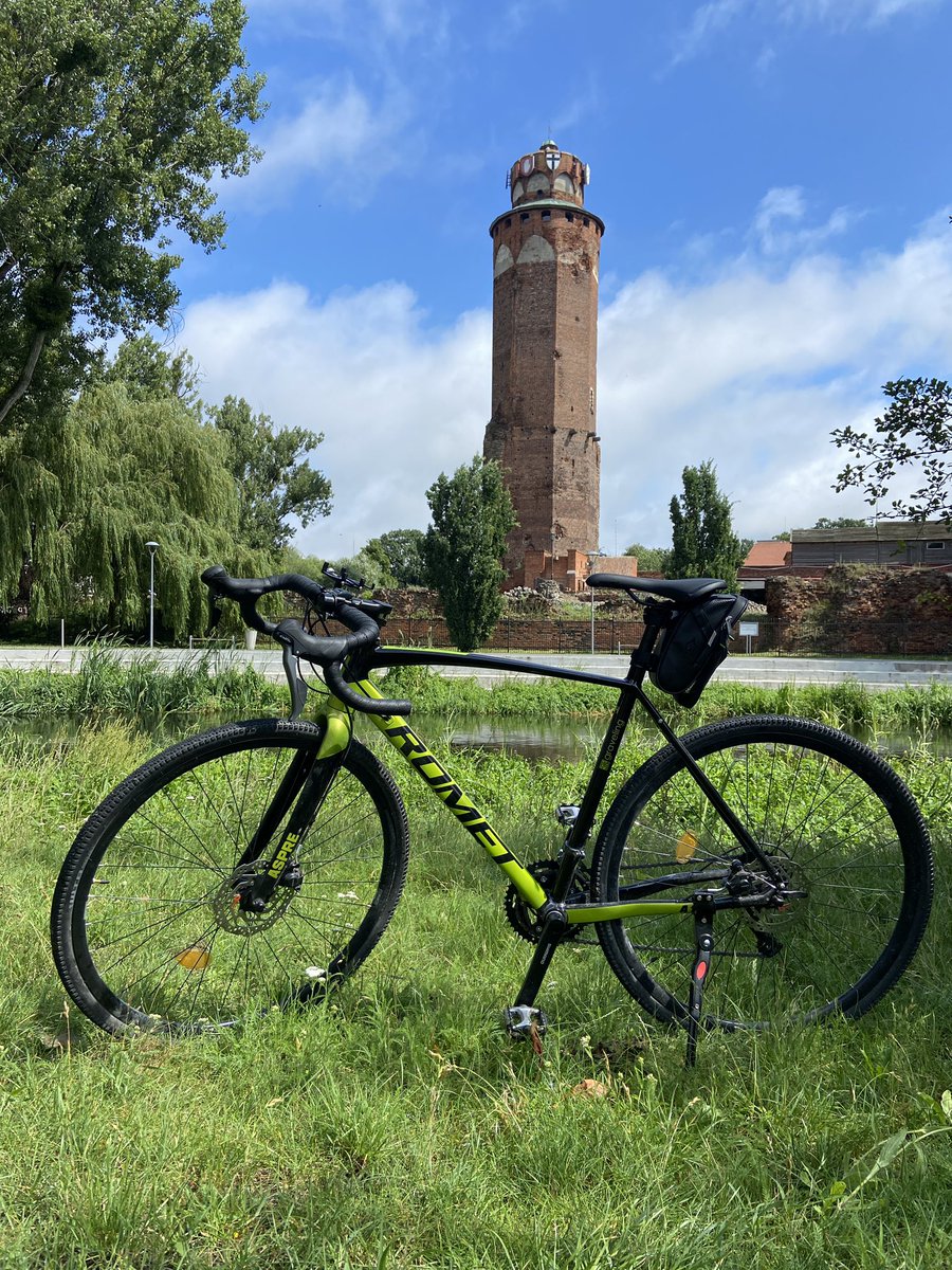 BornToBeIronman's tweet photo. #Weekend wykorzystany na 💯% 😎W sobote parkrun w Brodnicy i kolejna lokalizacja na parkrunowej mapie zaliczona 🏃‍♀️😁 Potem rowerowe zwiedzanie Brodnicy, a wieczorem Kabaret Hrabi w amfiteatrze w Ostródzie 😄 Dawka śmiechu nie do opisania 🤣😂🤣😂 Joanna Kołaczkowska ♥️ LOVE 😄 https://t.co/9GS1d3kPWw