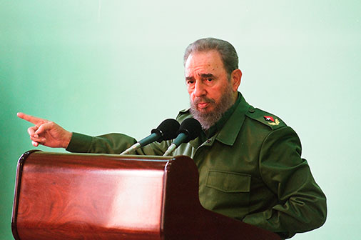 #FidelPorSiempre: "(…) ninguno de los problemas del mundo, ni el del terrorismo, se pueden resolver por la fuerza, y cada acción de fuerza, cada acción disparatada del uso de la fuerza, en cualquier parte, agravaría seriamente los problemas del mundo".
#NoAlTerrorismo 🇨🇺