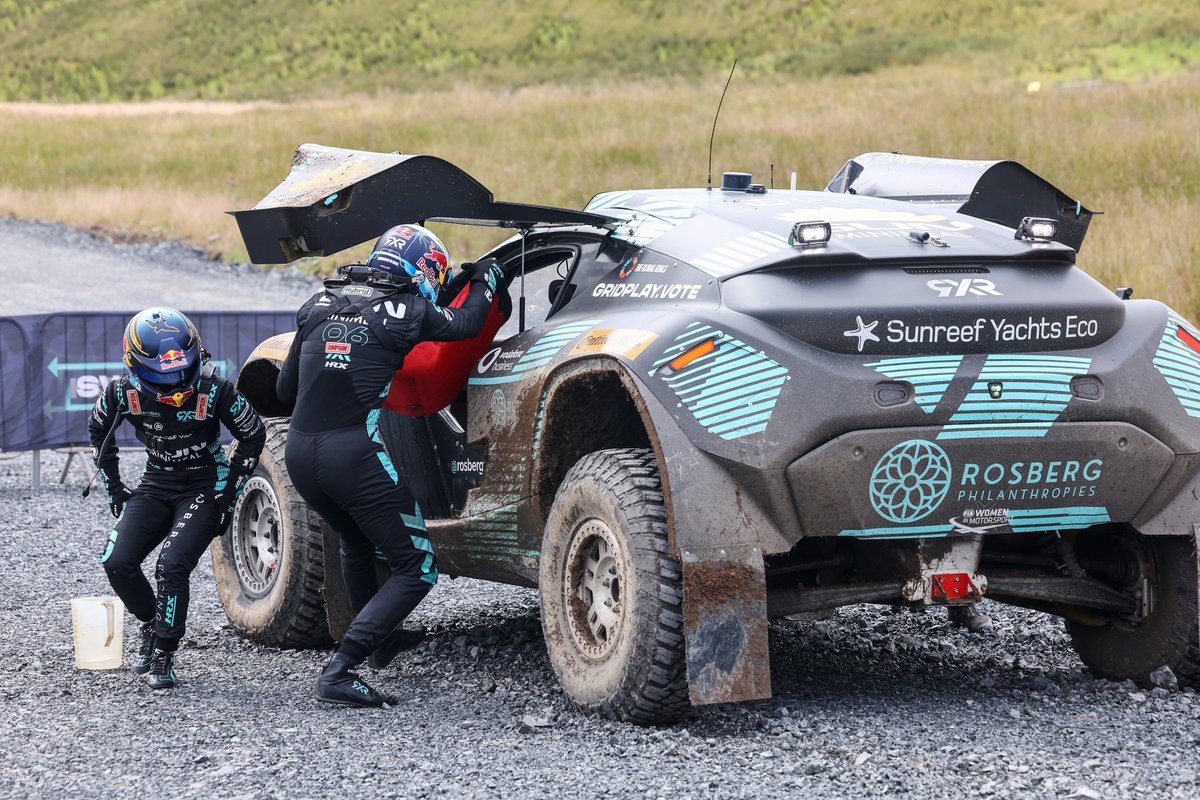 Another P4. While this weekend wasn't quite the result we wanted, our team still had some incredible moments. The #HydroXPrix in Scotland challenged us in every way, but we're proud of our fighting spirit. We're already gearing up for the Island X Prix. Onward and upward!