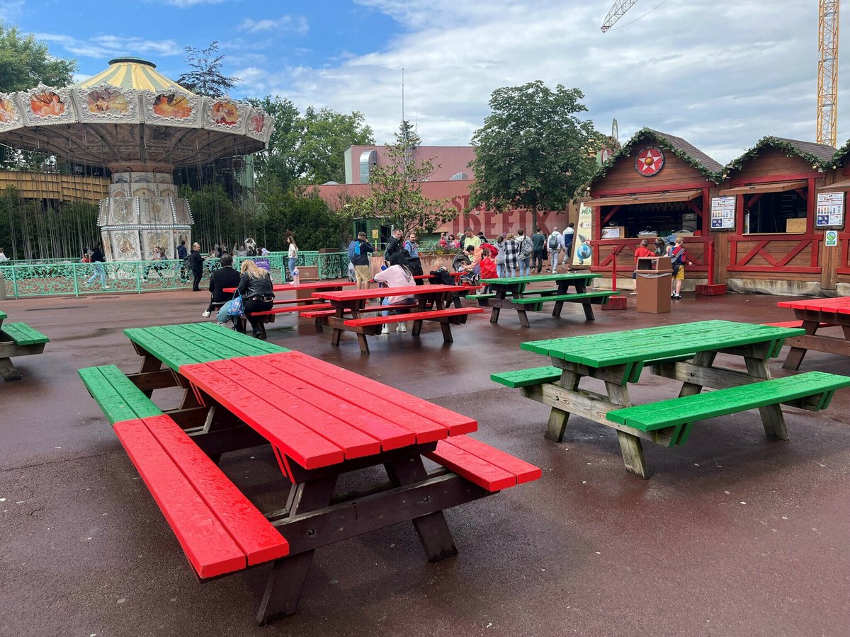 leparisien_60's tweet photo. Entre la météo et les JO, les parcs d’attractions de l’Oise font grise mine
➡️ https://t.co/KBeylceZPd https://t.co/5sawfk0OsF