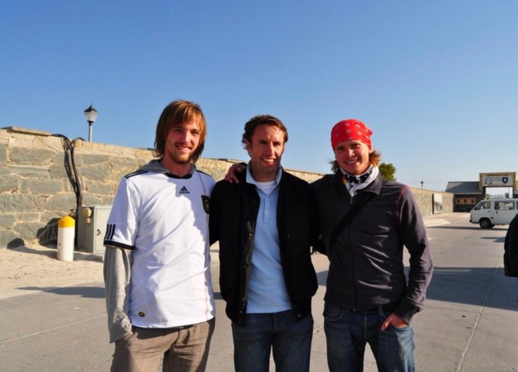 TeddyPastel's tweet photo. We wish our friend @GarethSouthgate the best of luck today in the final against Spain!! :) #ItsComingHome?

#ESPENG #Euro2024 #GarethSouthgate #GoodFriend https://t.co/V4zdp1cd8R