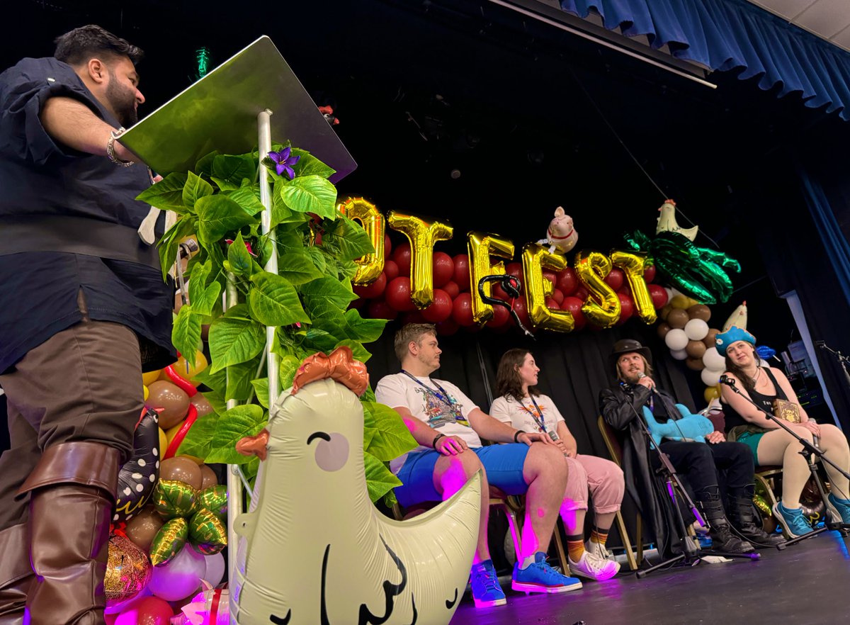 ItsJusNimmz's tweet photo. @SoTFest. You were Arrrmazing! Thankyou for having me as a host this year. It also was my first time cosplaying at any event. I met some beautiful pirates and got to see wonderful friends. This community is truly bootyful! #SoTFest2024 @SeaOfThieves #MonkeyIsland #LeChuck https://t.co/rK3OF2mbjD