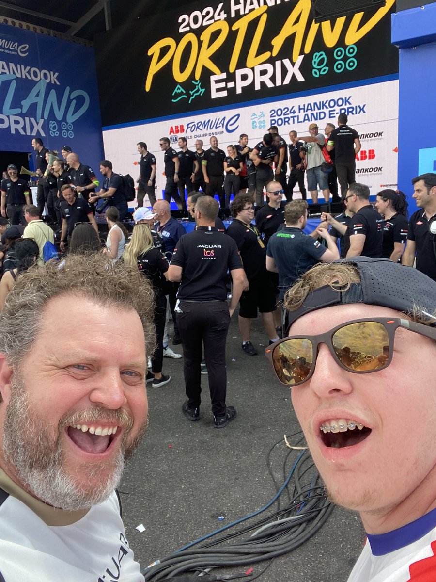 cinderinc's tweet photo. @FIAFormulaE Seeing both races with my son in Portland as his Christmas present to me!  Such a blast! https://t.co/ZctA2j9jrU