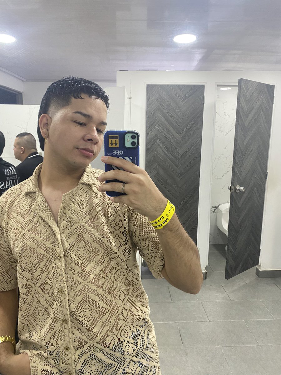 dcalce141's tweet photo. 🔥

#gay #cali #Colombia https://t.co/tNjD5tIvWd