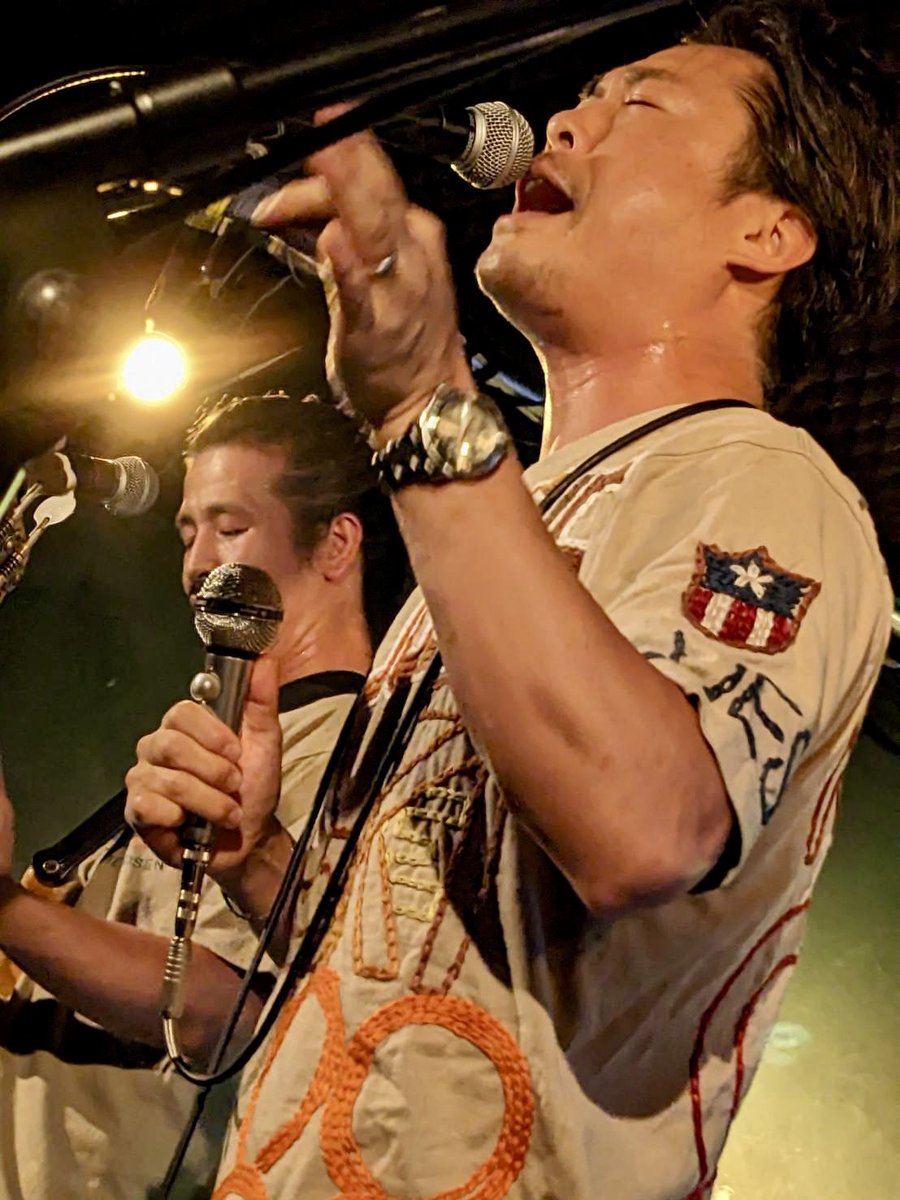 harashin_harp's tweet photo. ドクターペッパーの夢vol.3
#TheHillAndon & #TheSundance も素晴らしいパフォーマンスでご機嫌でした!
べっさんのバイタリティに感服…!
お世話になりました!
https://t.co/QPk3uovP4K
#ROCKET88 #JamesCotton #tribute #ハラシン #hohner #No1困った男湯村恭生 https://t.co/dteZp3bZCv