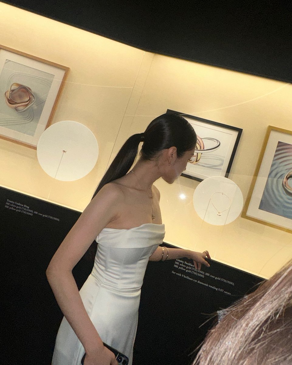 Classy bougie riff raff.