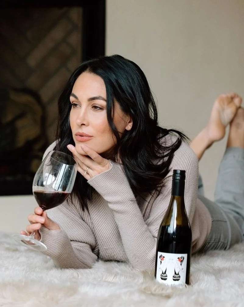 We really need our own wine brand <a href="/SheNeverFears/">ℕ𝕚𝕜𝕜𝕚. |Not @BellaTwins.|</a>! 🍷