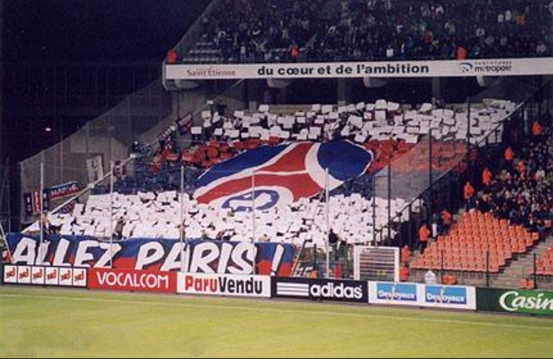 psgtifos's tweet photo. Tifo ASSE - PSG 18.07.2005
"ALLEZ PARIS"
Stade Geoffroy Guichard
#assepsg #psgasse #psg #teampsg #asse #assaintetienne #saintetienne
#lutecefalco #suprasauteuil #authentiks https://t.co/lRR7nXKfQl