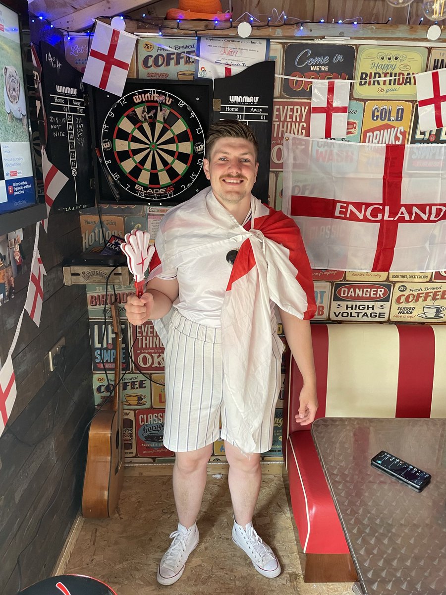 scottygavfc's tweet photo. .#SSNThreeLions My friend Pete ready for the big game! He can’t wait to cheer on his fave player Kyle Walker! It’s coming home! 🏴󠁧󠁢󠁥󠁮󠁧󠁿 https://t.co/NVcxUwychO
