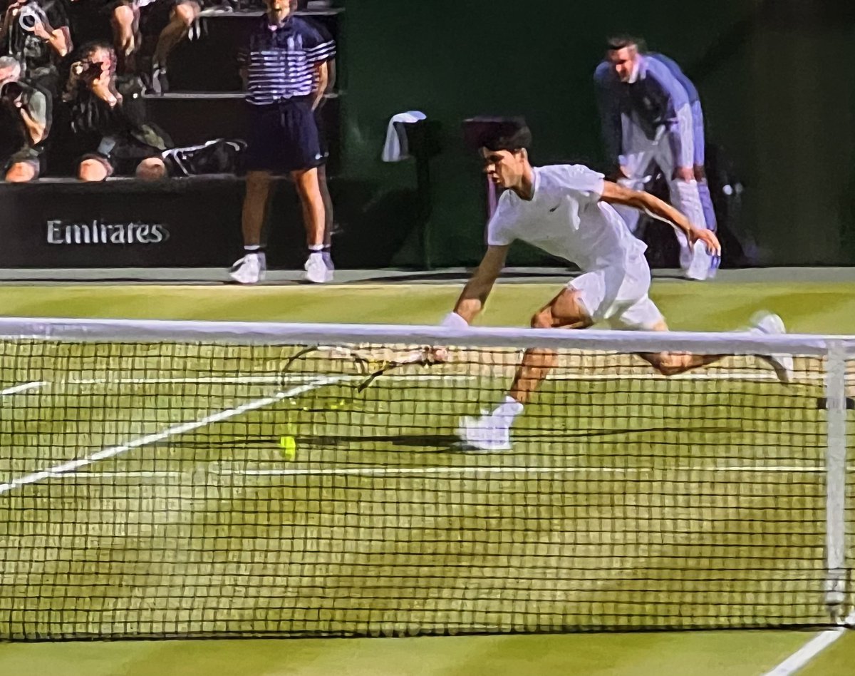 hostelmedia's tweet photo. 6️⃣➖2️⃣
6️⃣➖2️⃣
7️⃣➖6️⃣
@carlosalcaraz 🙌🏽🎾
¡¡¡ESPECTACULAR!!!
❗️Enhorabuena❗️ https://t.co/xcpaU7Ootr