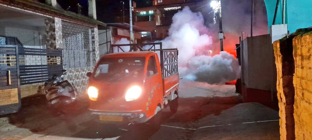 DVBPO_DIBRUGARH's tweet photo. Fogging done at Ward No 21 (Gangapara) of #Dibrugarh by #NCVBDC team 
@nhm_assam 
@DibrugarhDipro https://t.co/rzNRCnntnD